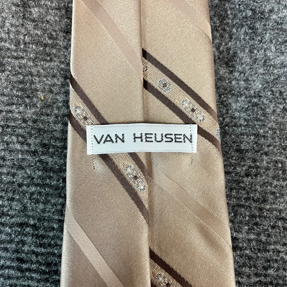 Van Heusen Mens Tan Beige Striped Silk Blend Necktie Geometric Floral Pattern